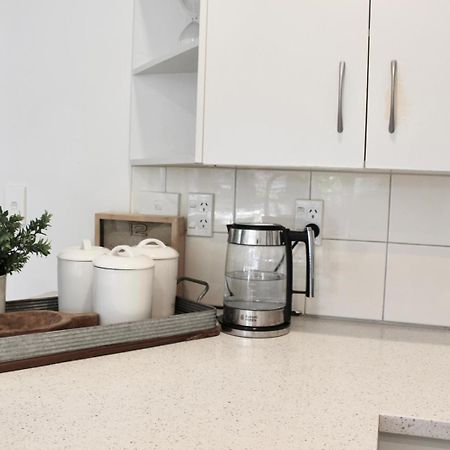5-Min Walk To Village - Havelock North Holiday Home With Spa Pool Eksteriør billede