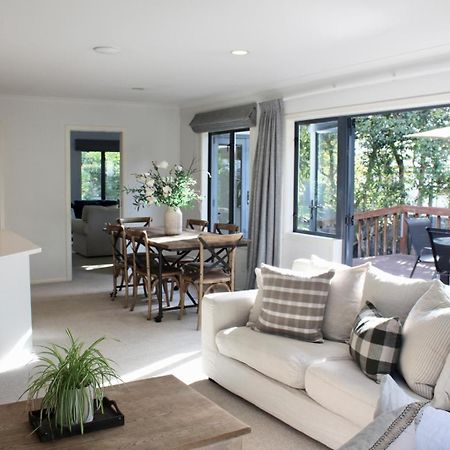5-Min Walk To Village - Havelock North Holiday Home With Spa Pool Eksteriør billede