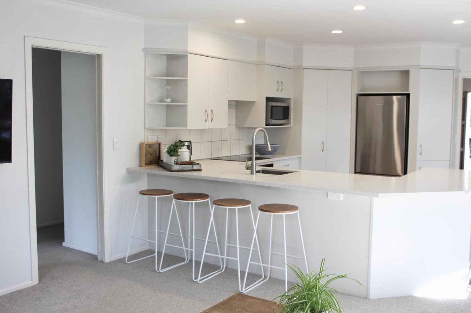 5-Min Walk To Village - Havelock North Holiday Home With Spa Pool Eksteriør billede